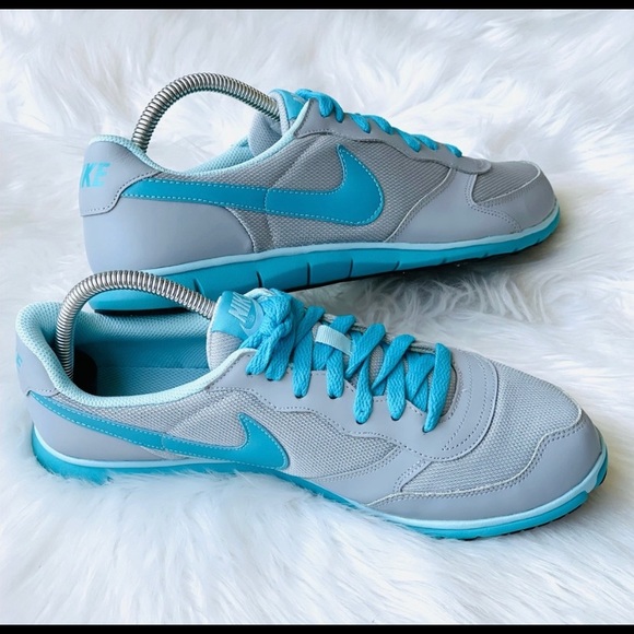 Nike Running Shoes Women’s Size 10 - Picture 2 of 9